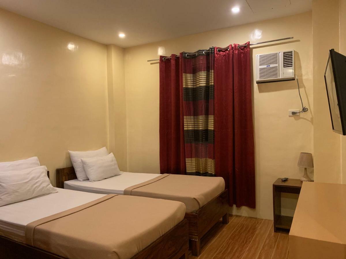Nathaniel Hotel Daet Экстерьер фото