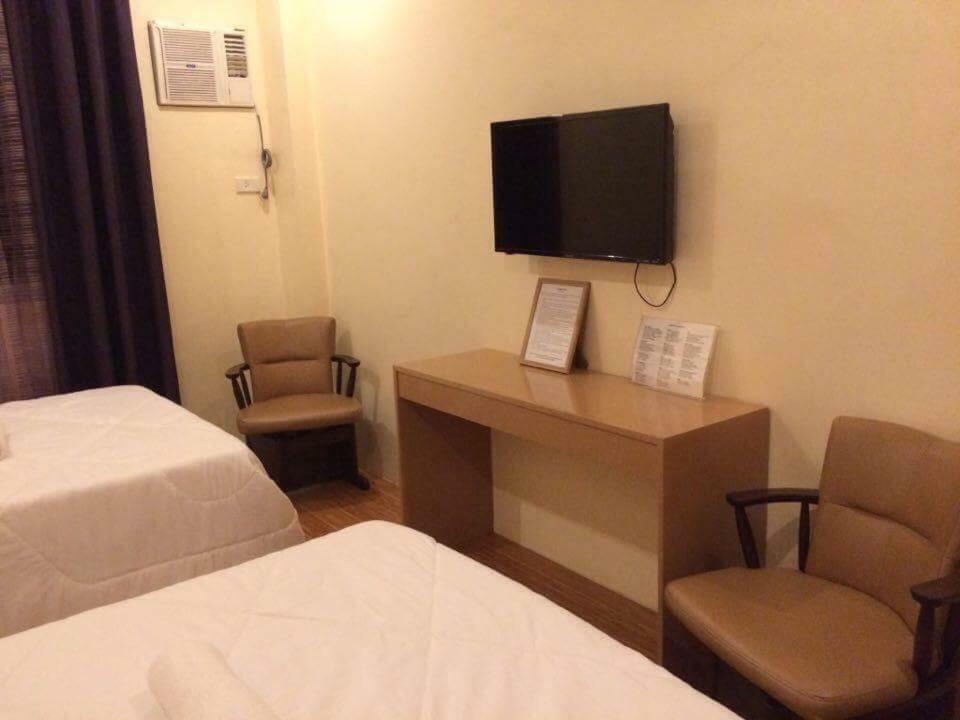 Nathaniel Hotel Daet Экстерьер фото